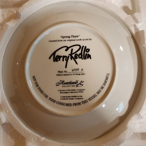 Terry Redlin "Spring thaw" collector plate - Picture 5 of 5